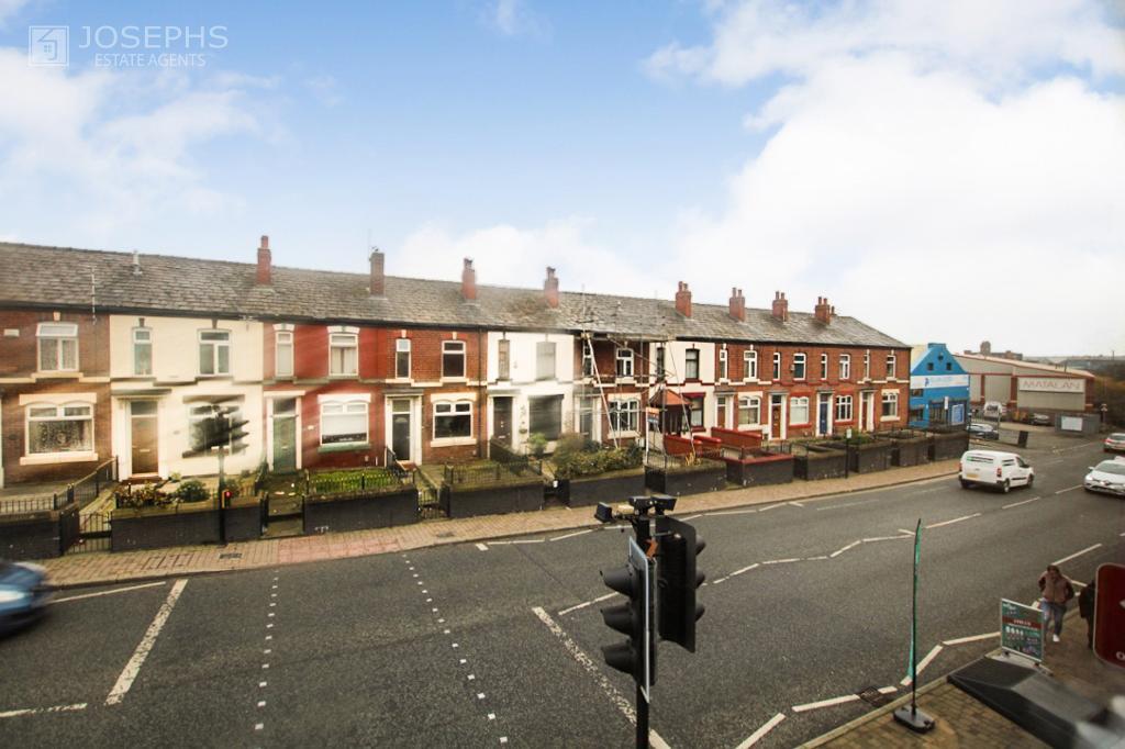 Tonge Moor Road, Bolton, BL2 2DL