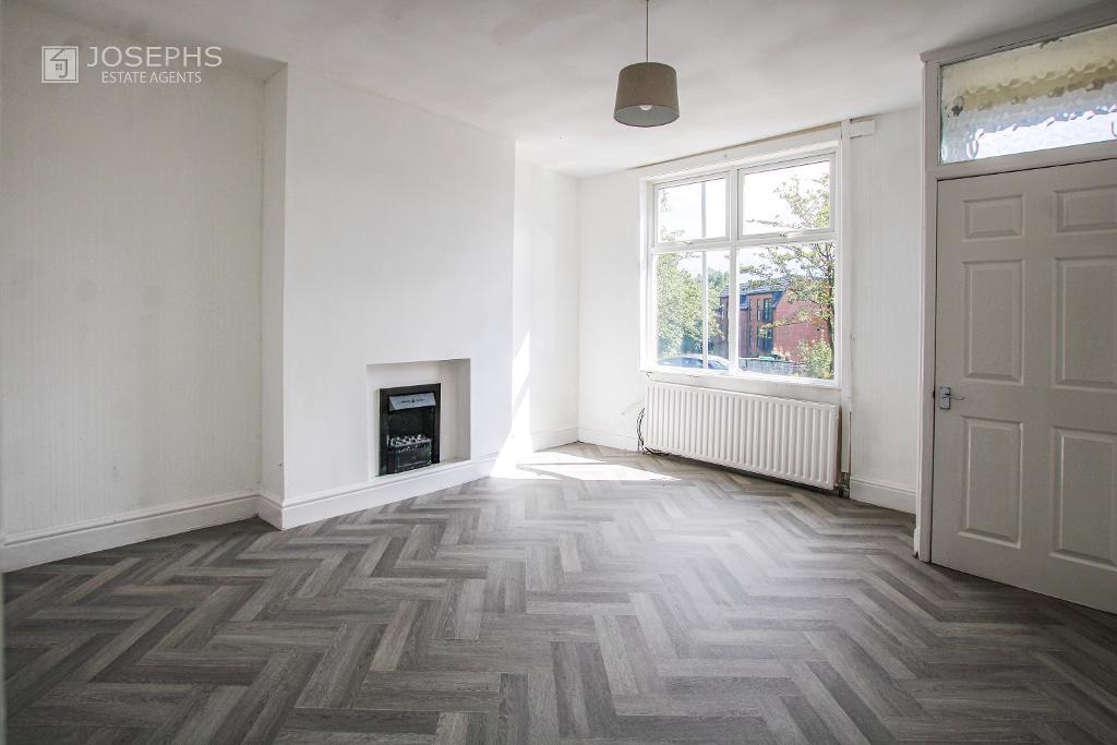 Holly Grove, Bolton, BL1 6DN