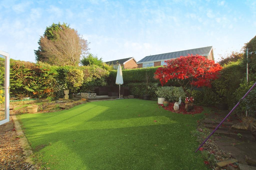 Whitburn Close, Bolton, BL3 4UY